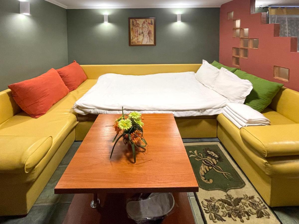Economy Room In Hotel Eney Leopoli Camera foto